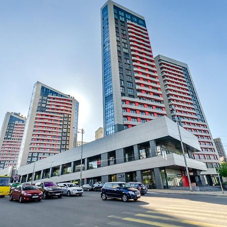 Petrovdom 41B-59B-90B-77B Stunning City View Apartments At Rc Kvartet, Central Railway Station كييف المظهر الخارجي الصورة