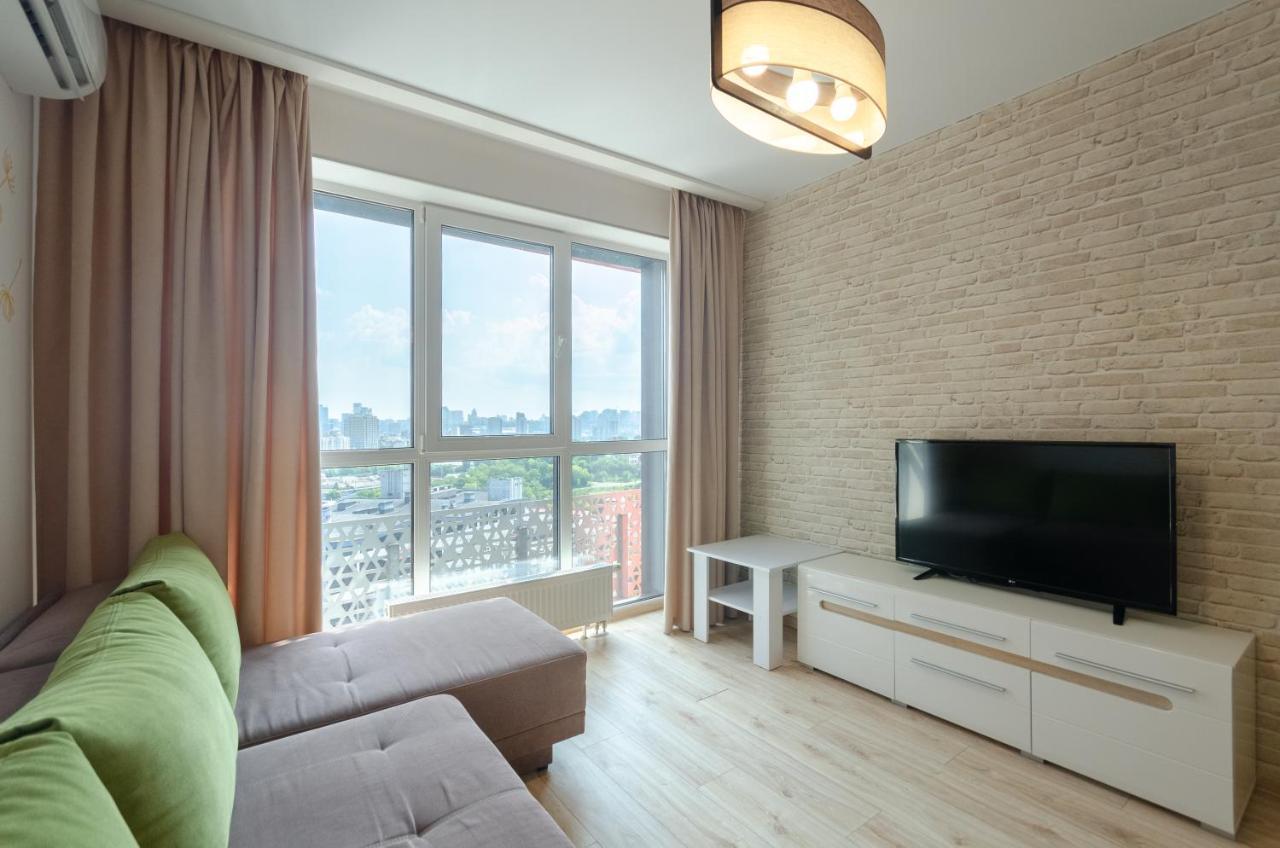 Petrovdom 41B-59B-90B-77B Stunning City View Apartments At Rc Kvartet, Central Railway Station كييف المظهر الخارجي الصورة