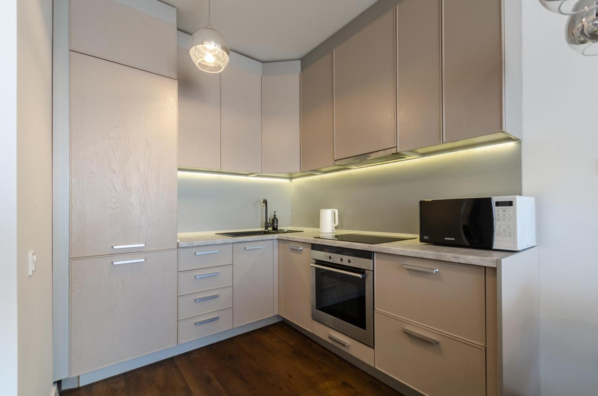 Petrovdom 41B-59B-90B-77B Stunning City View Apartments At Rc Kvartet, Central Railway Station كييف المظهر الخارجي الصورة